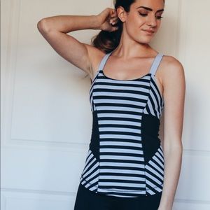 Lululemon workout top